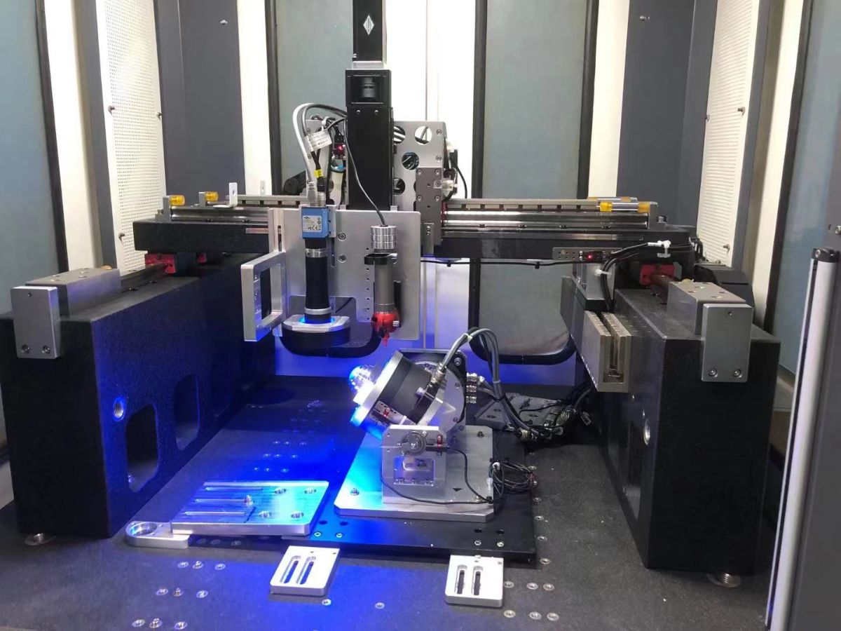 고급 5축 CNC 기계는 왜 서보 모터 대신 DD 모터를 선택할까요?