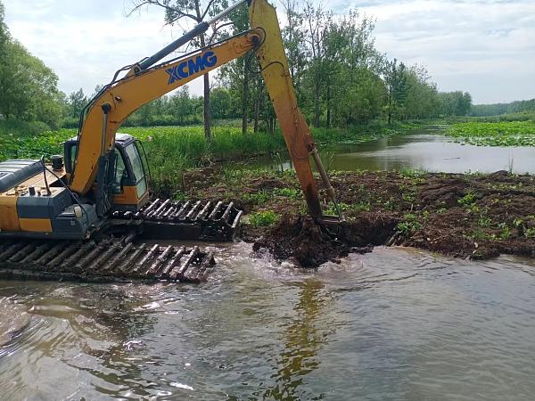 04 Lokasi pengerukan kolam pemurnian ekologis