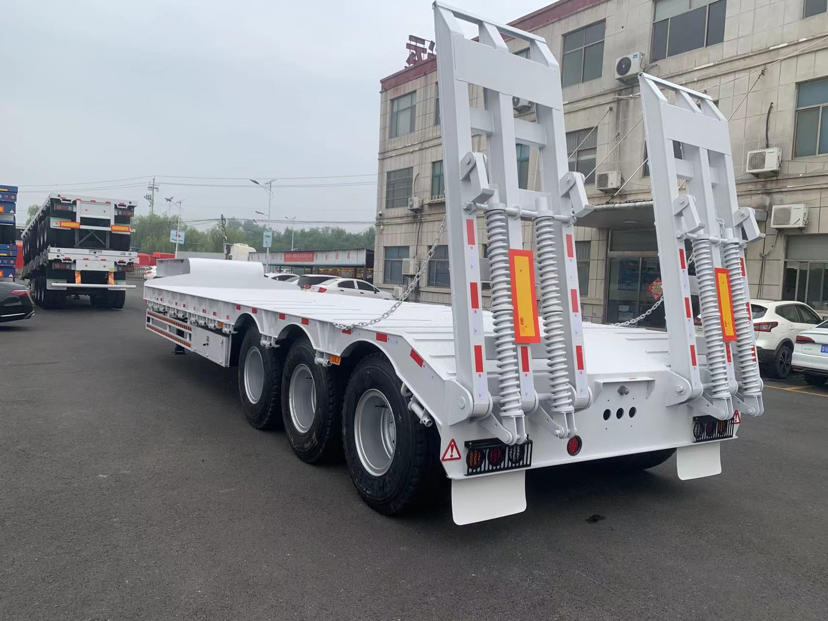 Trailer Low Bed Gooseneck 3-Axle