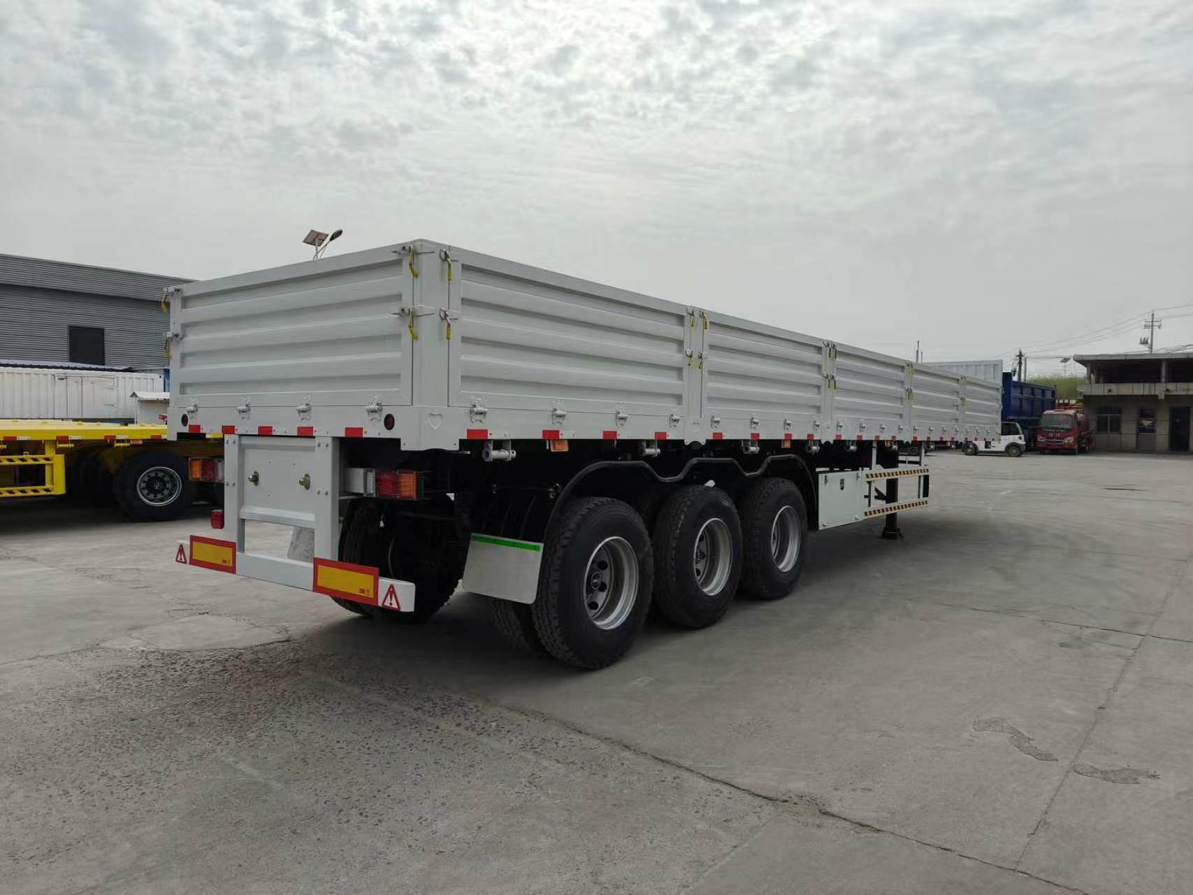 Semi Trailer Sidewall 3-Axle