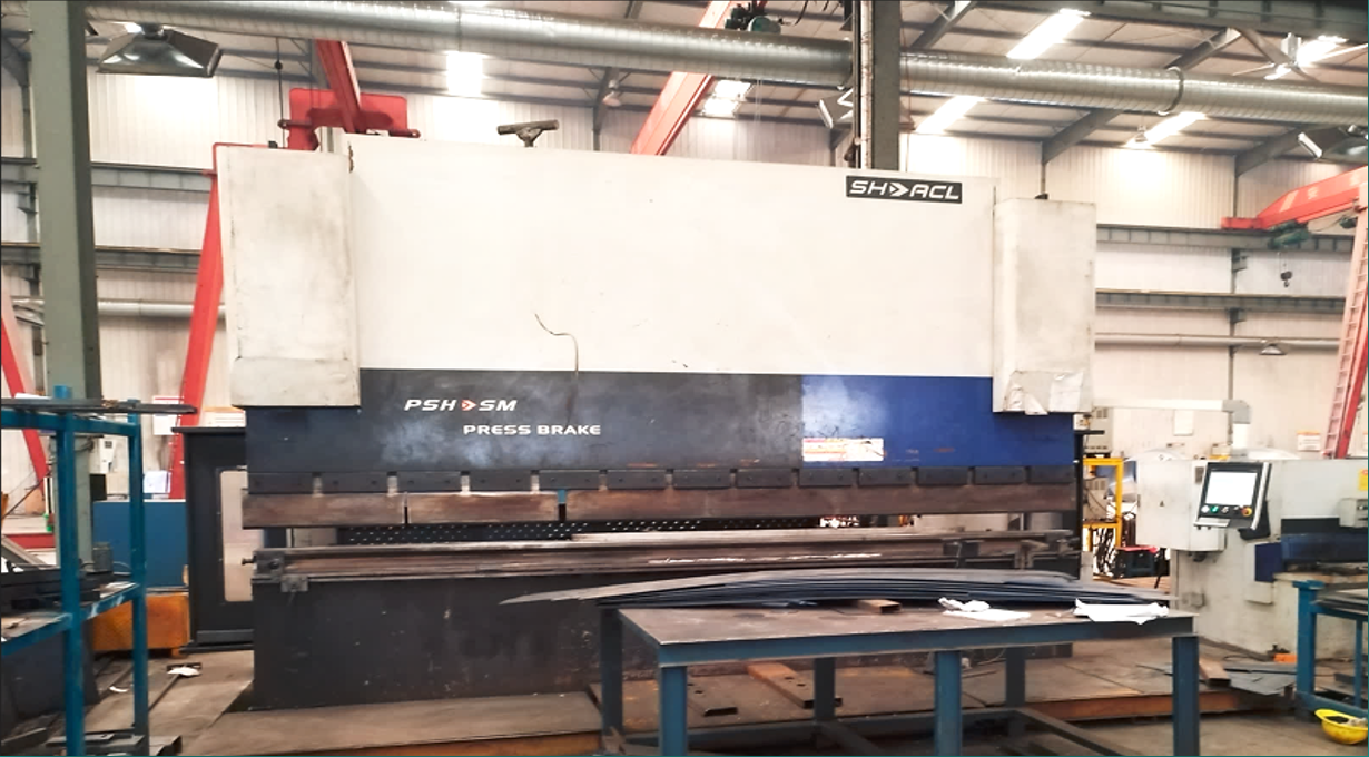 Mesin Pemotong CNC Besar