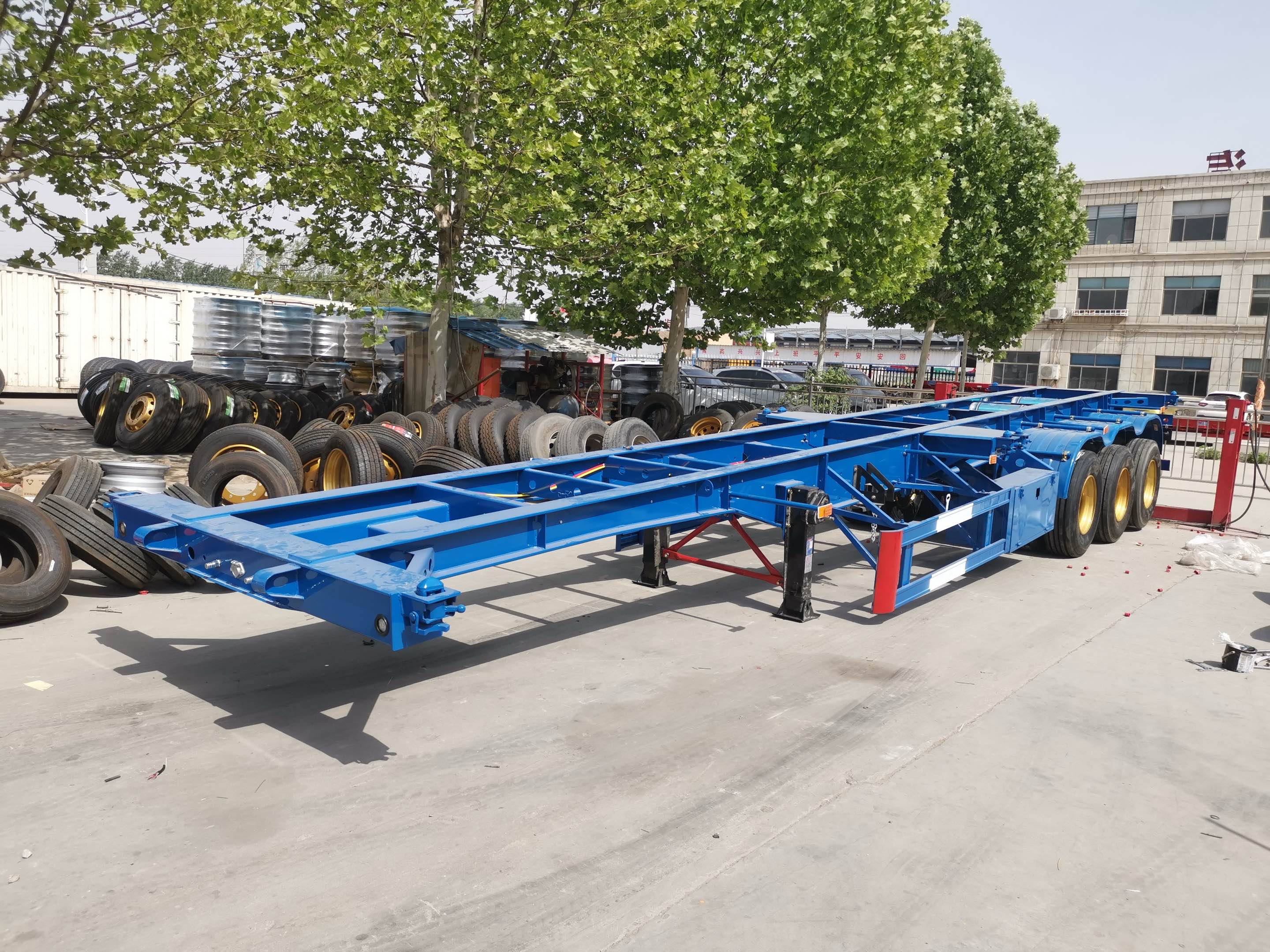 Trailer rangka 3 gandar 45ft