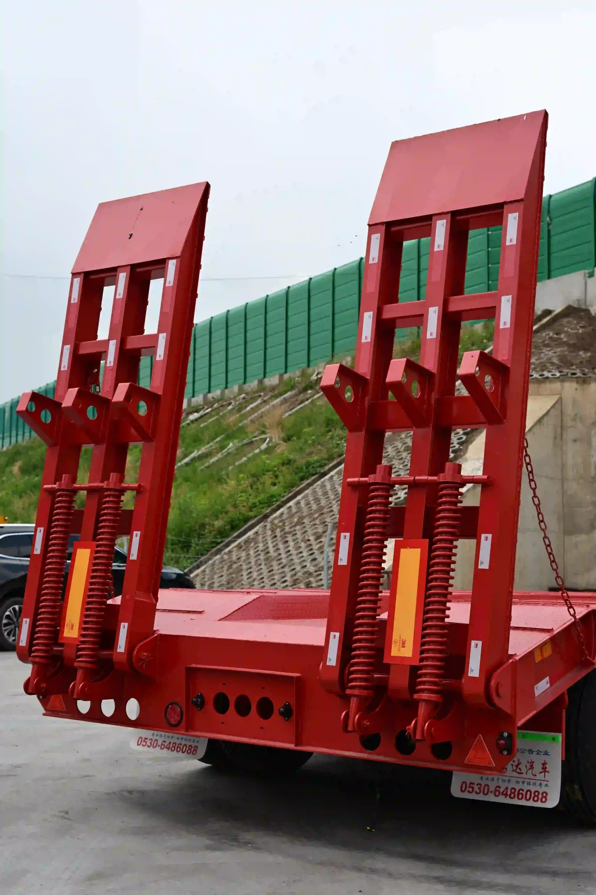 Ramp Pemuatan dengan Pegas