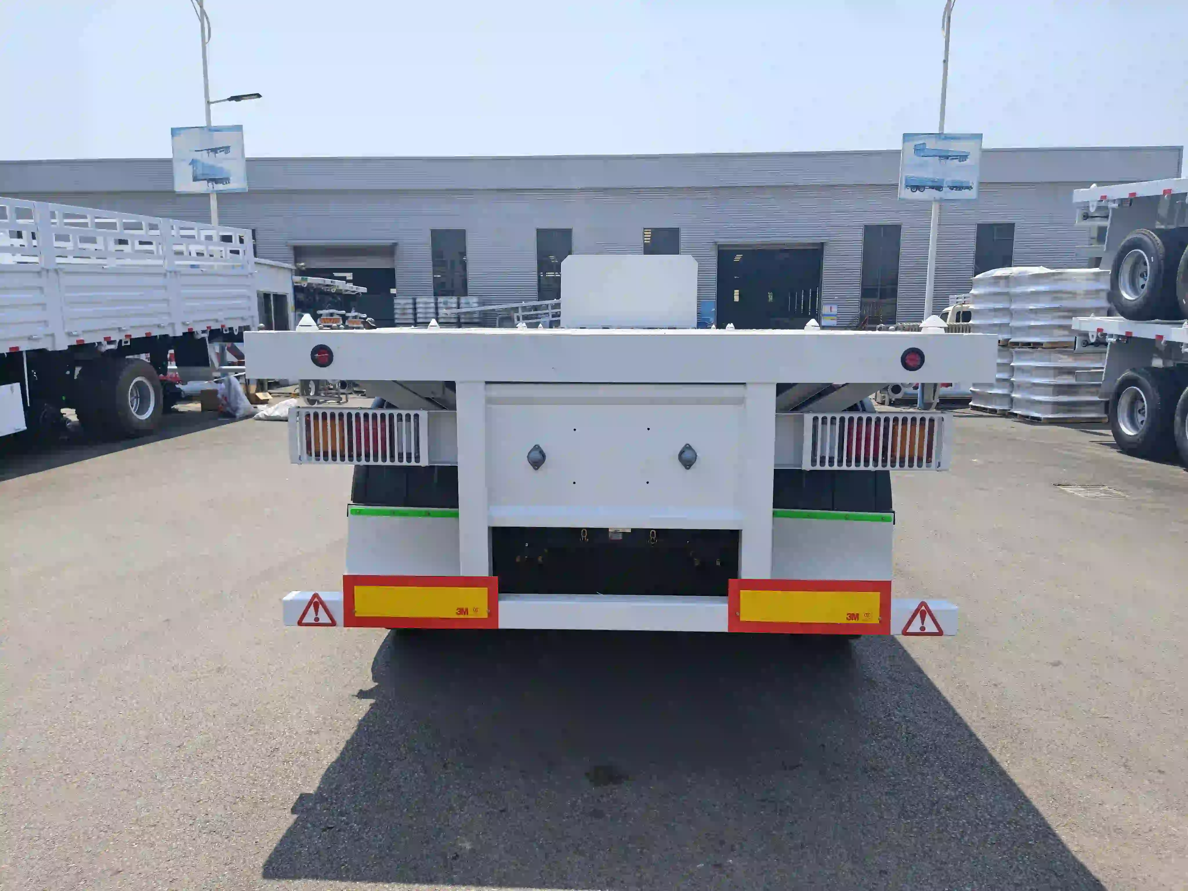 Trailer Flatbed 40ft 3 Gandar