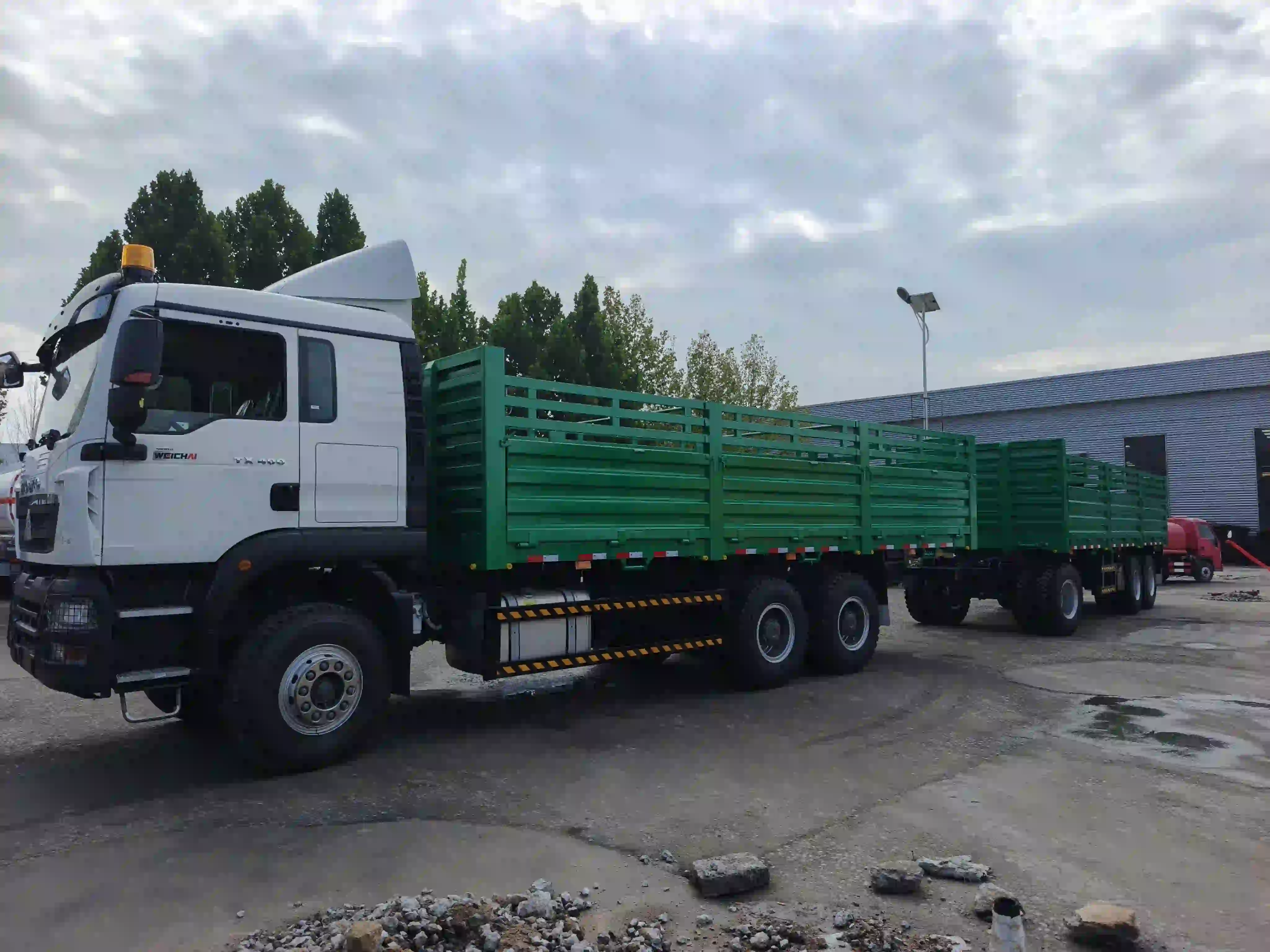 Trailer Tarik Berpagar 3 Gandar