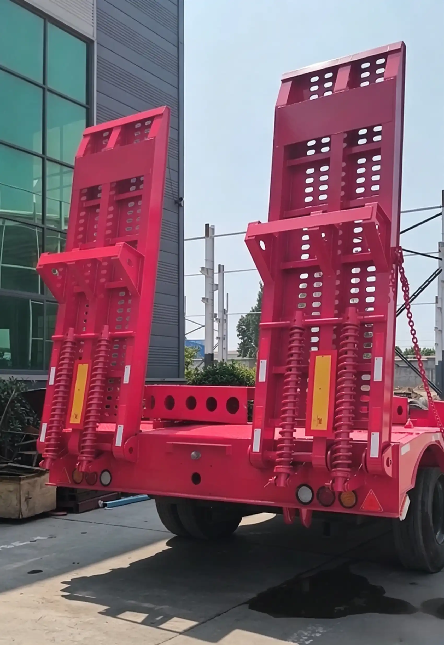 Trailer Low Bed yang Dapat Diperpanjang 3 Gandar