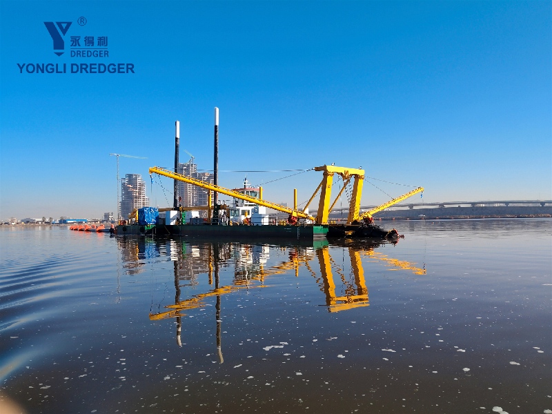 เรือขุดดูดตัด YLCSD550