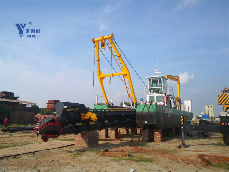 YLCSD300 เรือขุดแบบดูดตัด