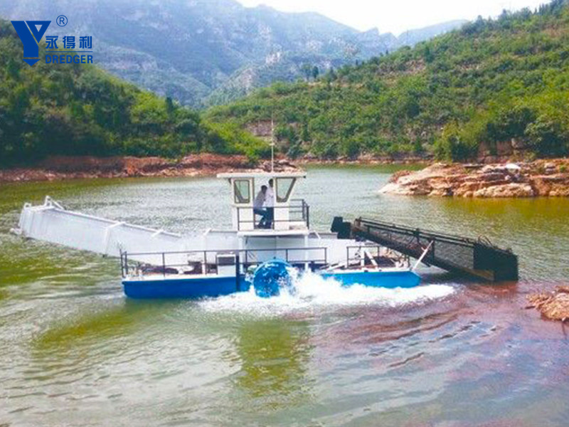 เรือทำความสะอาดน้ำ