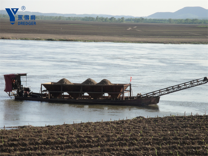 เรือบรรทุกทราย