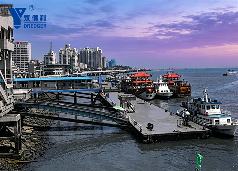 ท่าเทียบเรือลอยน้ำ