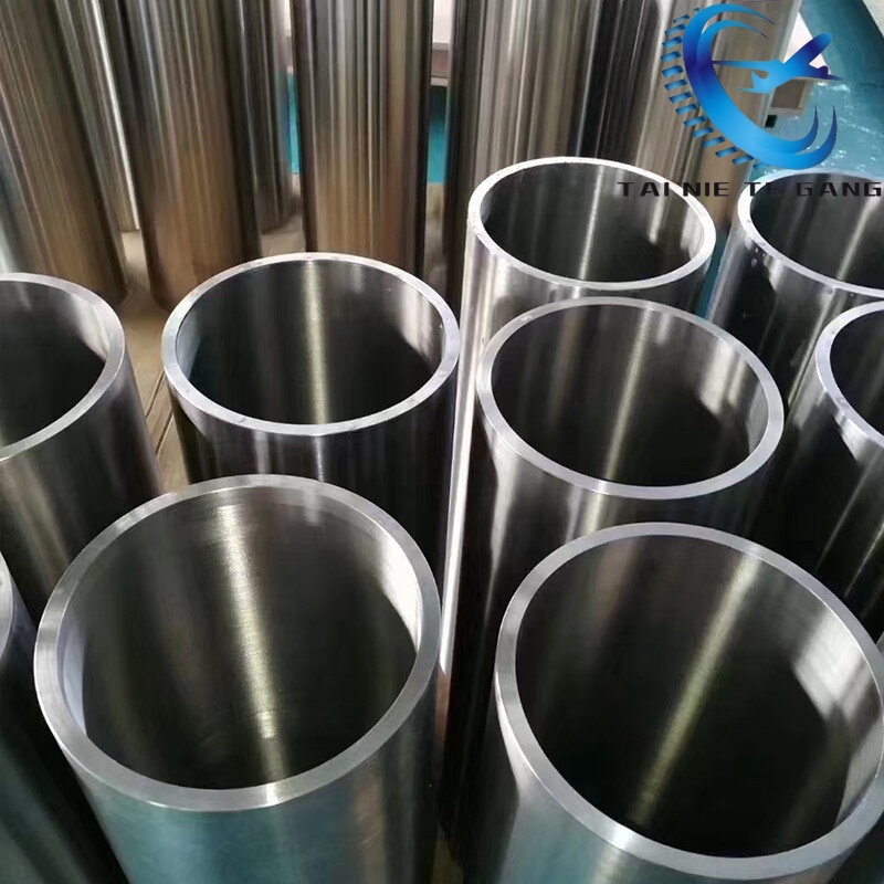Ống hợp kim chính xác