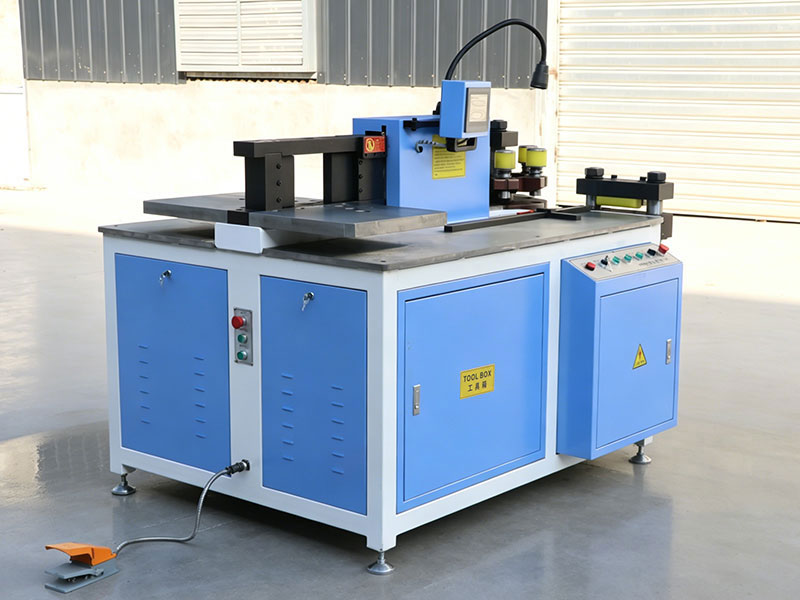 Máy uốn thanh cái CNC DXJ-30CN Máy uốn thanh cái CNC DXJ-30CN