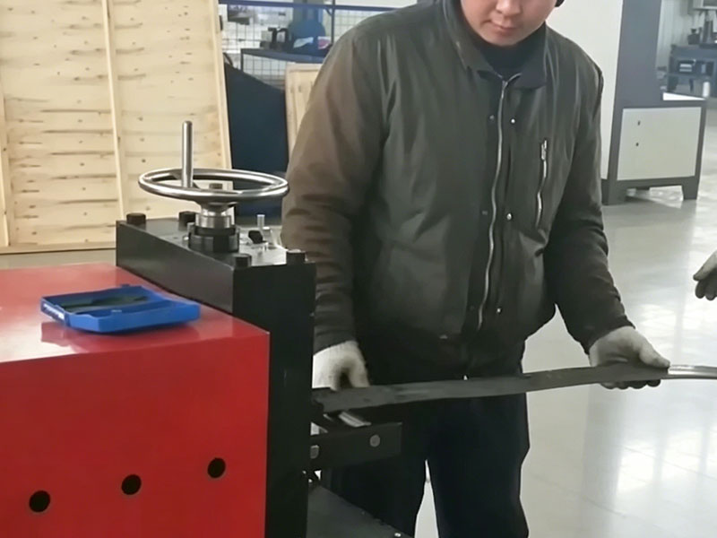Máy làm thẳng và cán phẳng thanh cái đồng DXJ-160