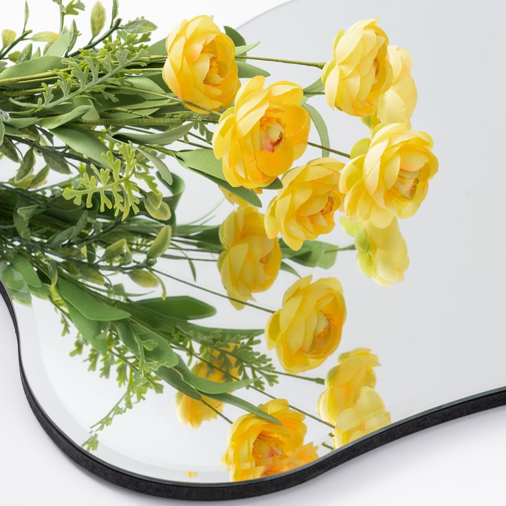 面取りされたミラークラウド