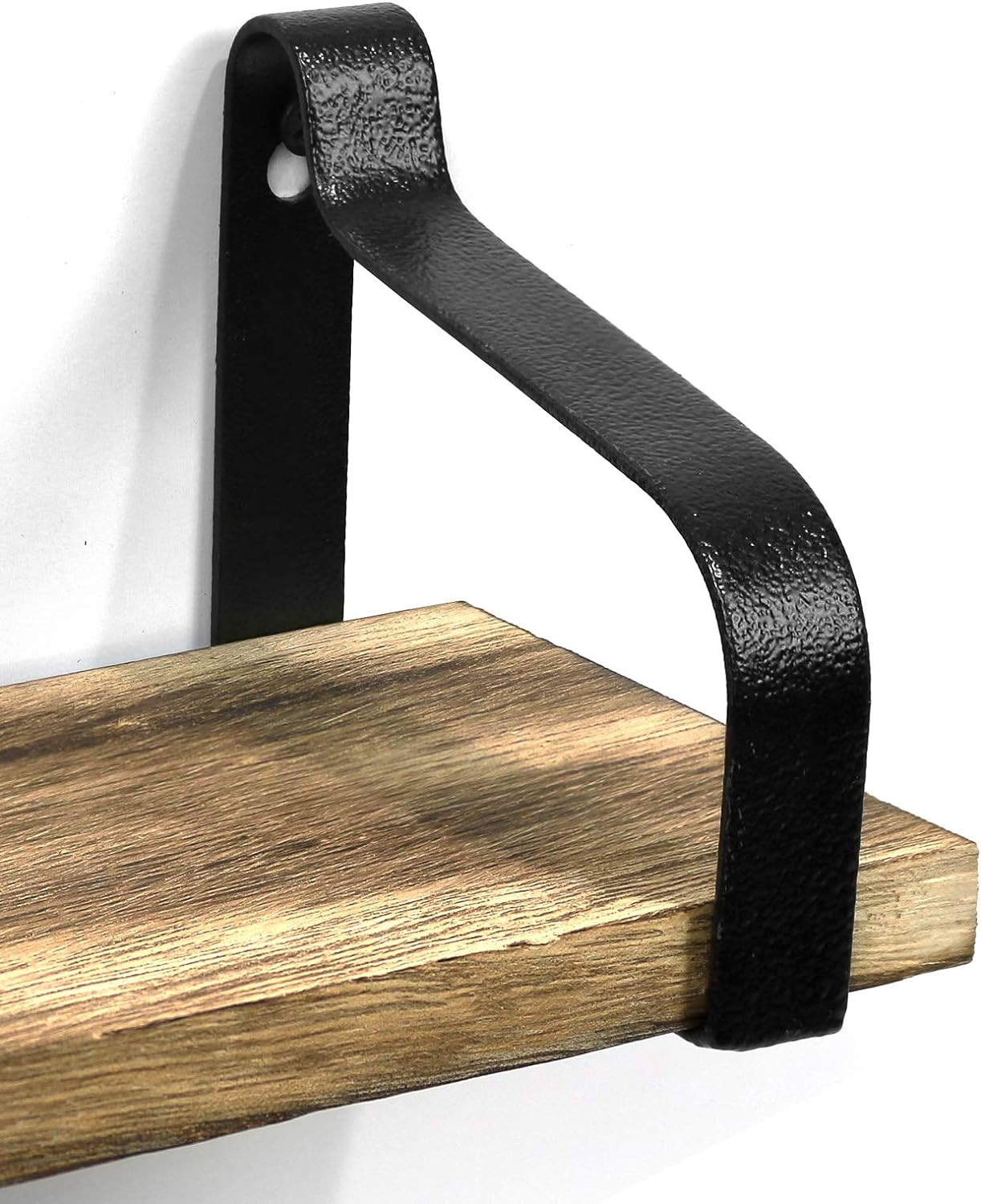 素朴なフローティングシェルフ