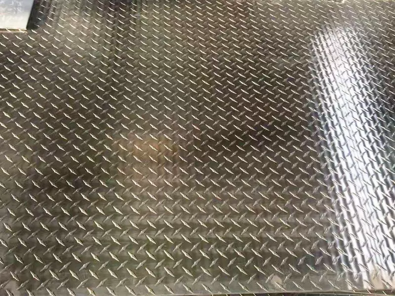 Pointer pattern bright surface