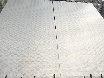 Five rib pattern aluminum