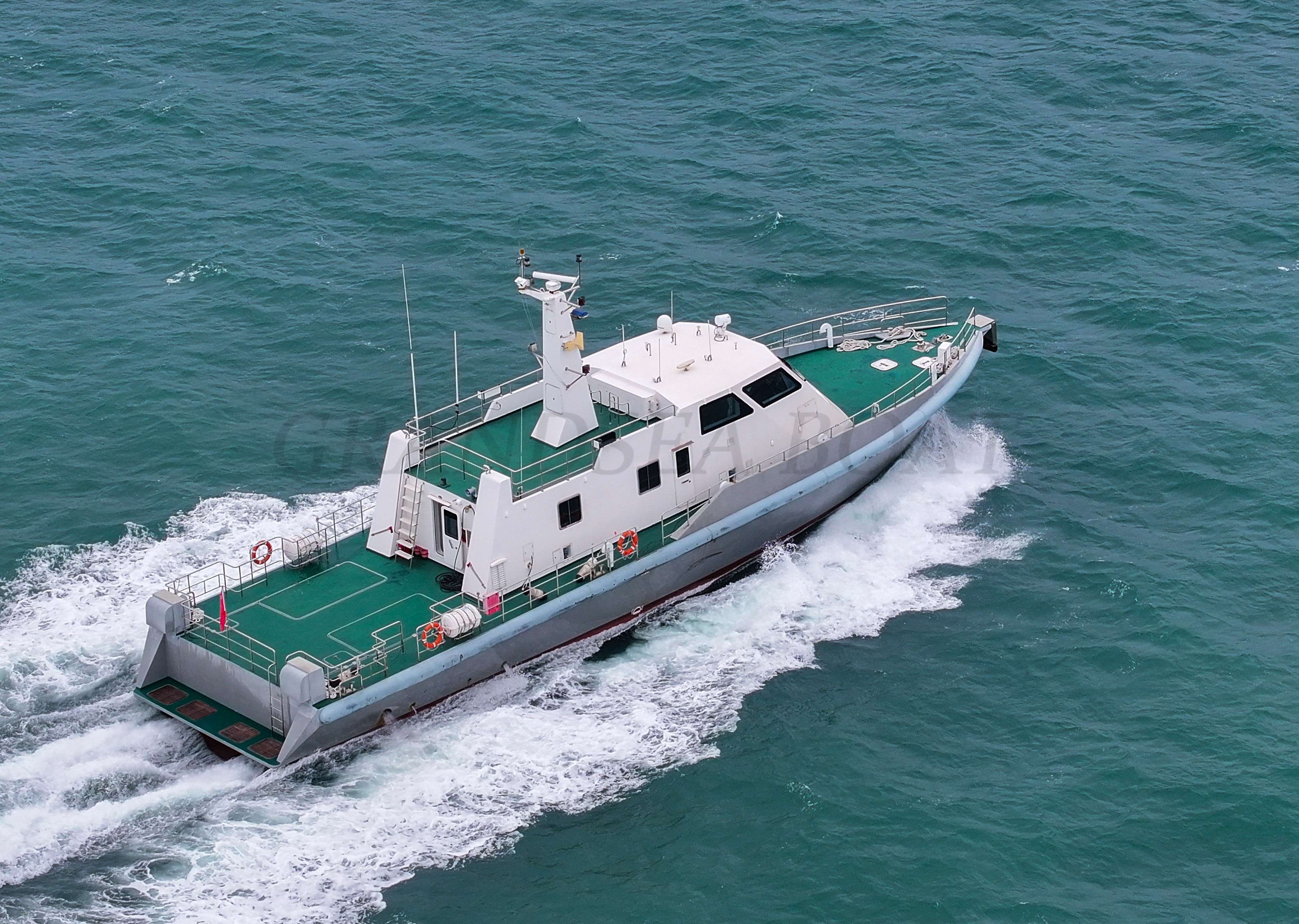 قارب دورية Grandsea بطول 31 مترًا وعالي السرعة من الألياف الزجاجية، قارب لإنفاذ القانون، سفينة دورية من FRP، قارب حكومي للبيع