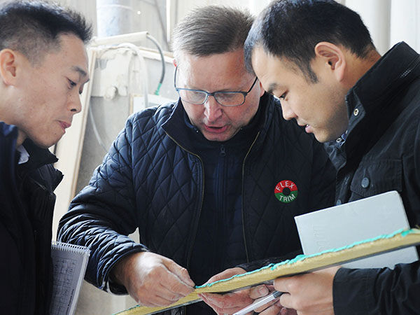 2015 Flex Trim đến Motimac để đào tạo