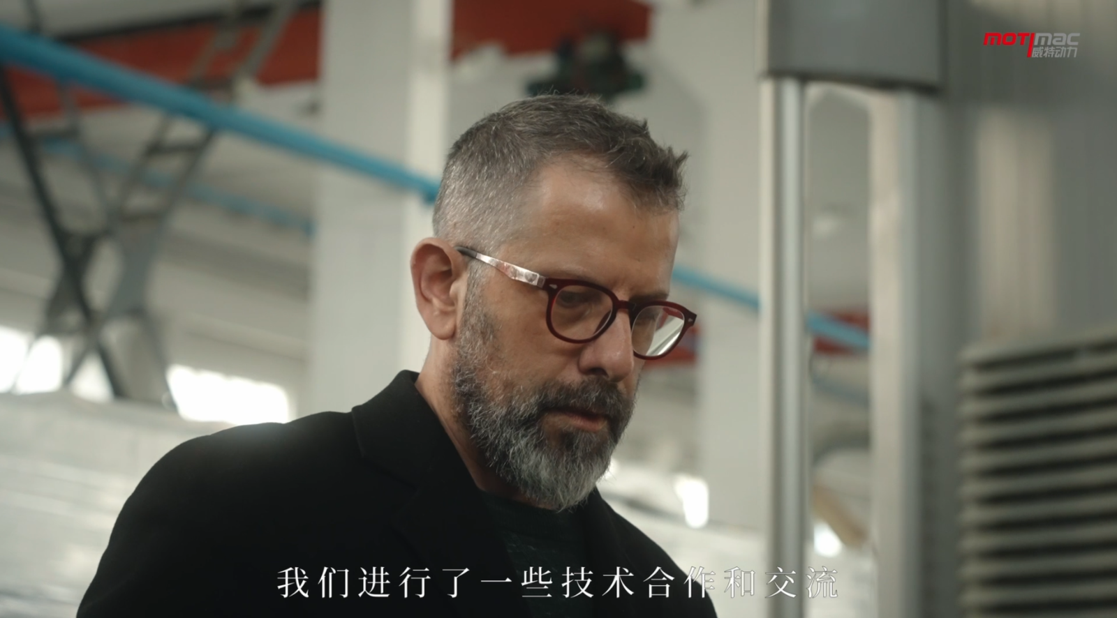 Giao Tiếp Và Hướng Dẫn Công Nghệ Với Kỹ Sư Người Ý