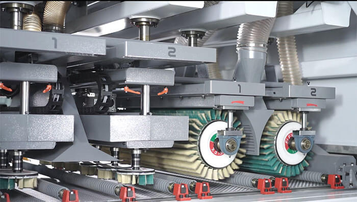 Máy chà nhám cọ hoạt động như thế nào?