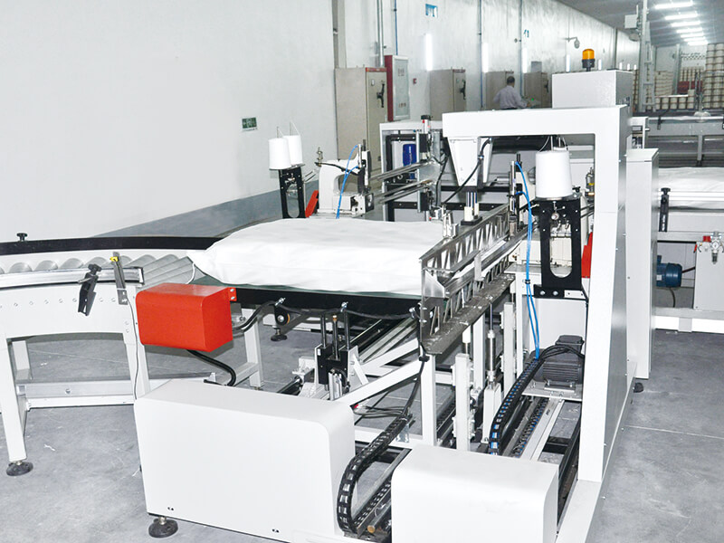 ماكينة الخياطة الأوتوماتيكية