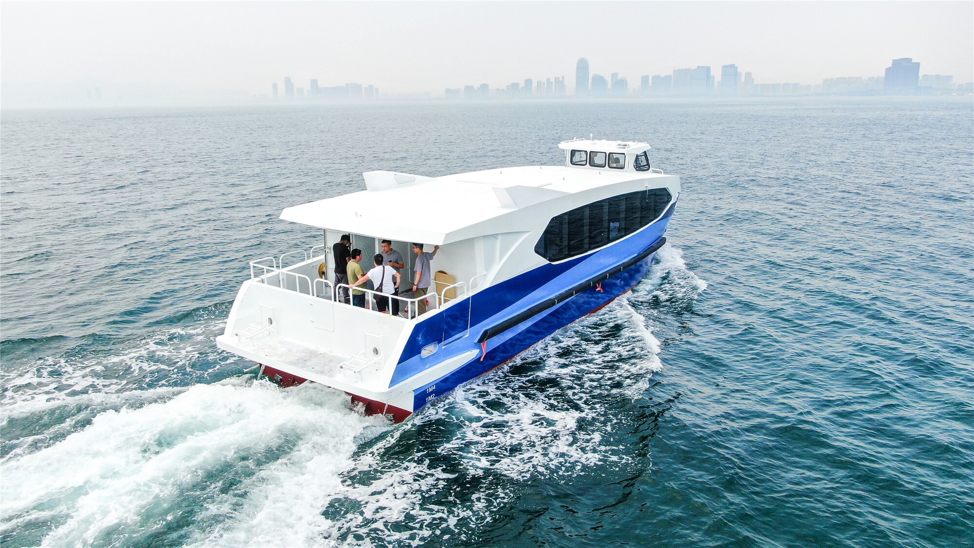 Grandsea 18.8m هيكل ألومنيوم 96 شخصًا ديزل داخلي البحر الساحلي قارب ركاب سريع السرعة للبيع