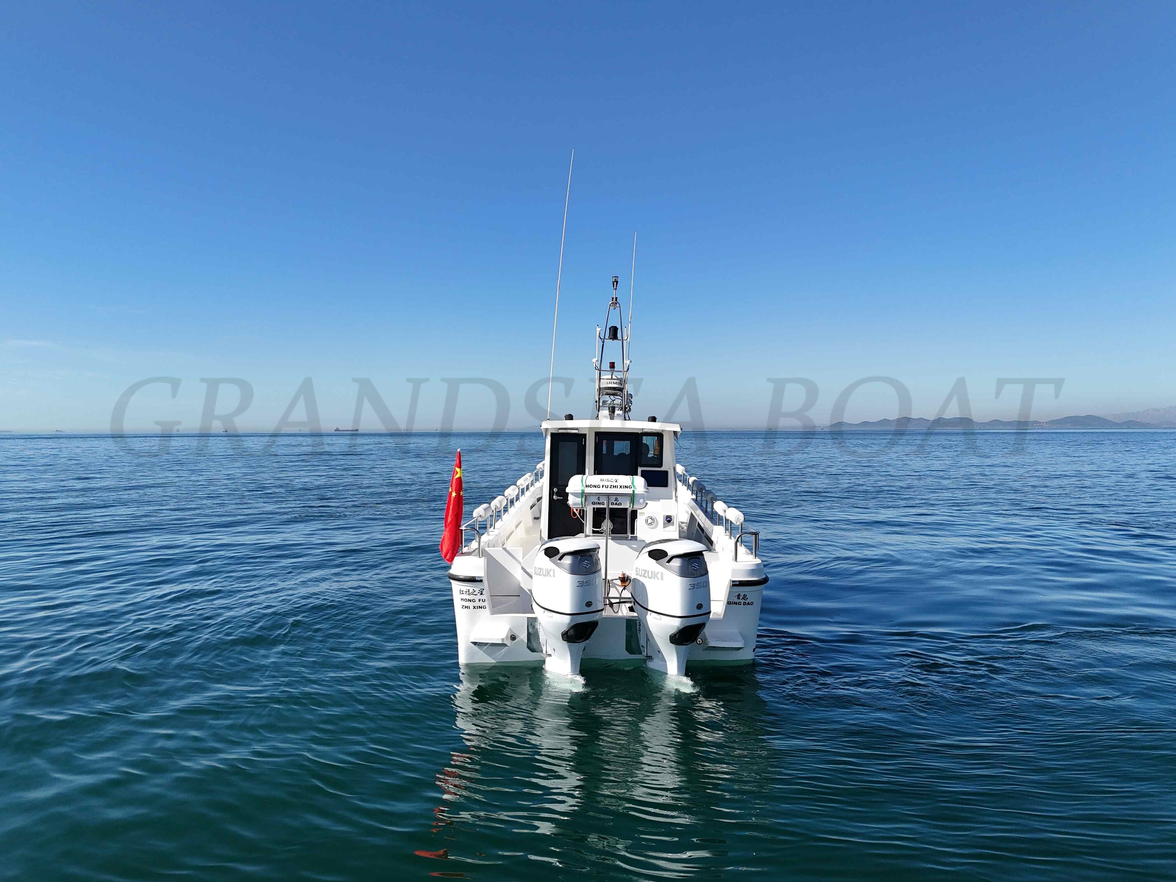 قارب صيد متعة من الألياف الزجاجية Grandsea 42 قدم للبيع