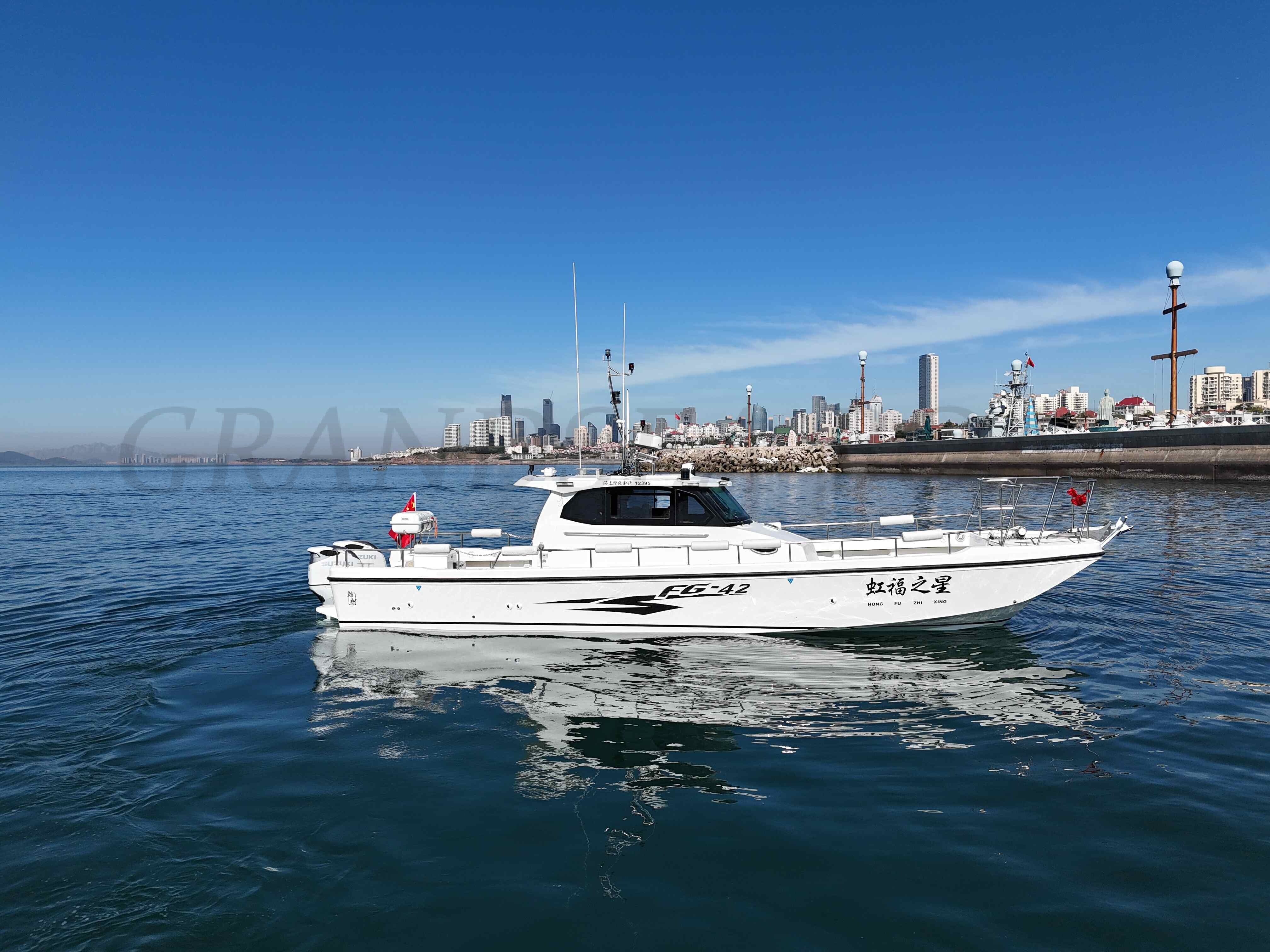 قارب صيد متعة من الألياف الزجاجية Grandsea 42 قدم للبيع