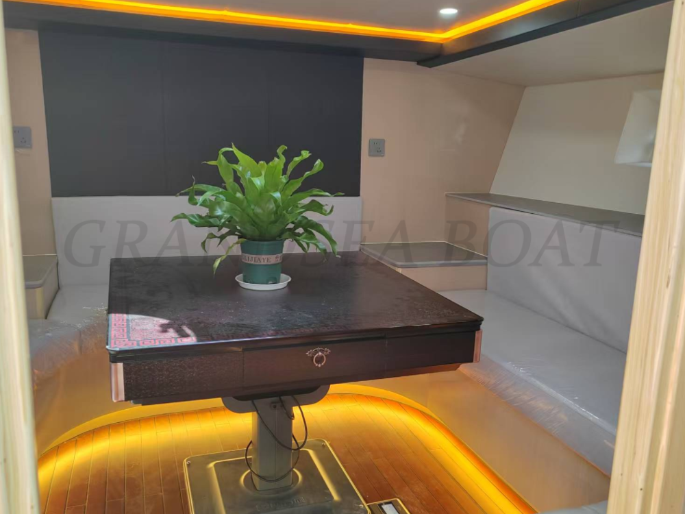 يخت بمحرك بمقصورة فاخرة بمحرك طرادية فاخرة للبيع في Grandsea 20m FRP