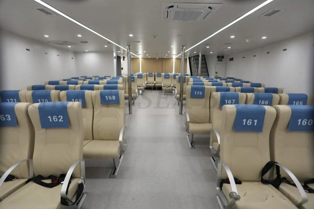 قارب نقل ركاب ساحلي عالي السرعة من الألومنيوم بطول 31 م ألومنيوم 200 مقعد للبيع