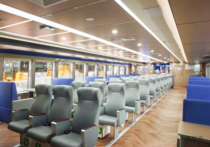 قارب نقل ركاب ساحلي عالي السرعة من الألومنيوم بطول 31 م ألومنيوم 200 مقعد للبيع