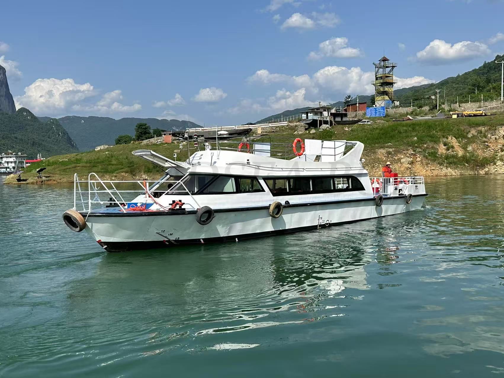 جراندسي 18.8م/65قدم قارب ألومنيوم لـ50 راكب لقوارب البحيرات