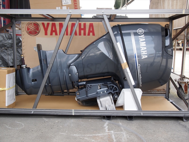 محرك خارجي أصلي من Yamaha، مصنوع في اليابان، F200BETX بقدرة 200hp للبيع