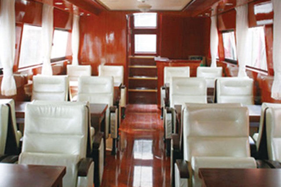 الصين 25m FRP Day Commercial 120 Passenger Ferry Boat للبيع