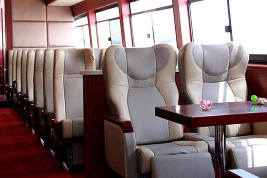 الصين 25m FRP Day Commercial 120 Passenger Ferry Boat للبيع