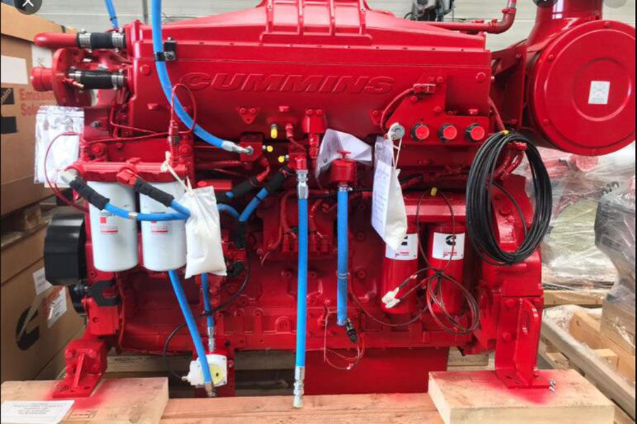 صنعت الصين 450hp-700hp Cummins KTA19 محركات الديزل البحرية للبيع في روسيا