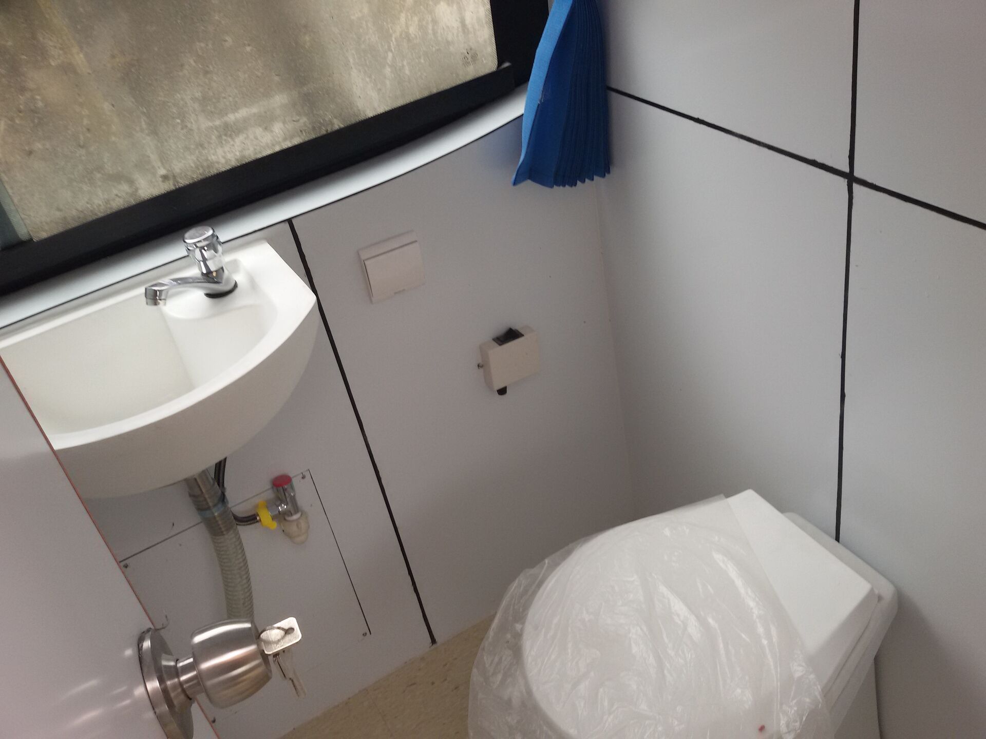 قوارب عبّارة سريعة من الألياف الزجاجية سعة 50 شخصًا مزودة بمحركات خارجية للبيع