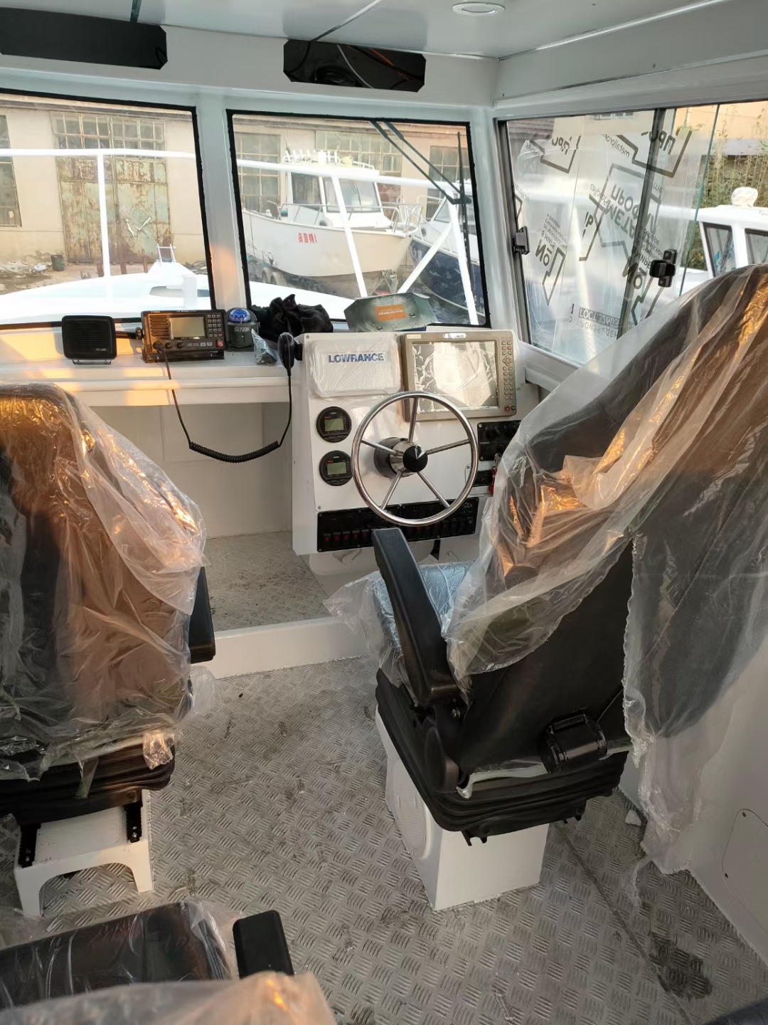 قارب دورية بحرية من الألومنيوم Grandsea بطول 9 أمتار للبيع