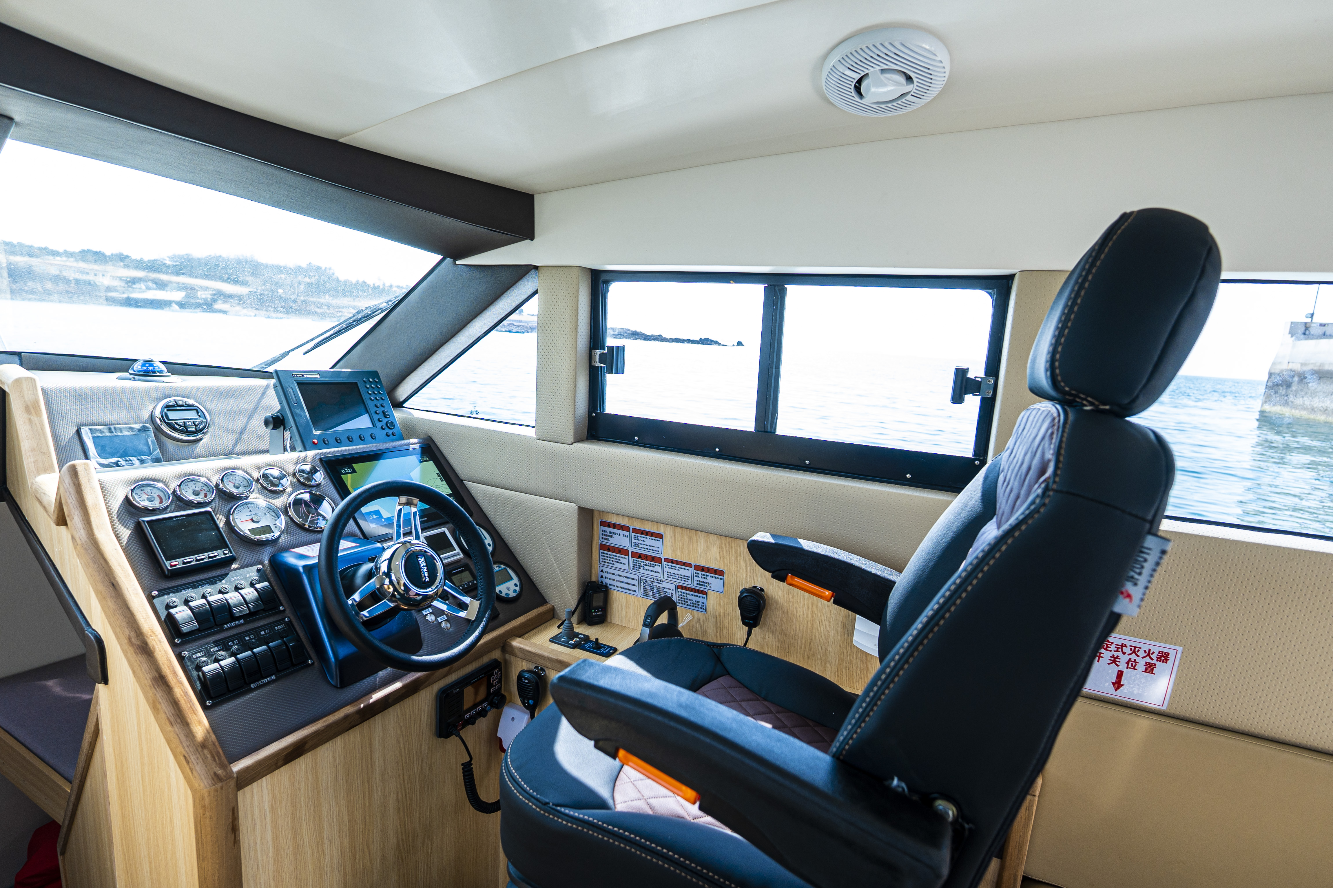 Grandsea 16m FRP Inboard Engine Pleasure Fishing Boat للبيع