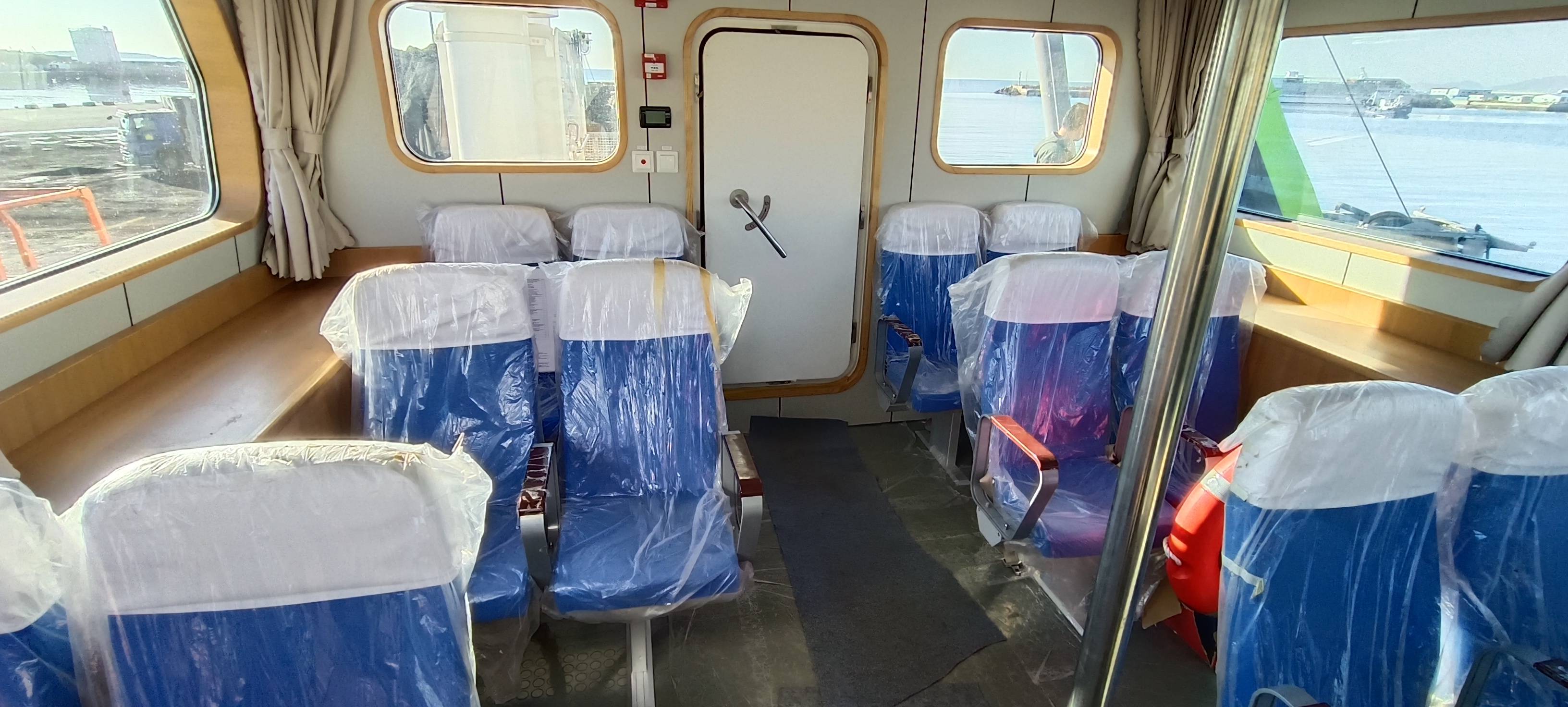 قارب تجريبي من الألياف الزجاجية Grandsea 21 م للبيع