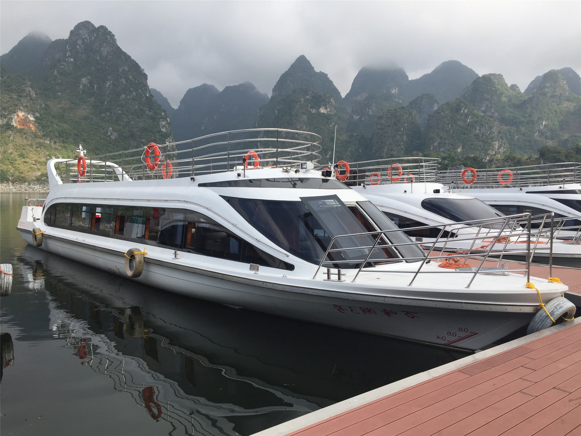 Grandsea 22m FRP 100persons ديزل داخل البحر الساحلي البحر سريع السرعة قارب الركاب للبيع