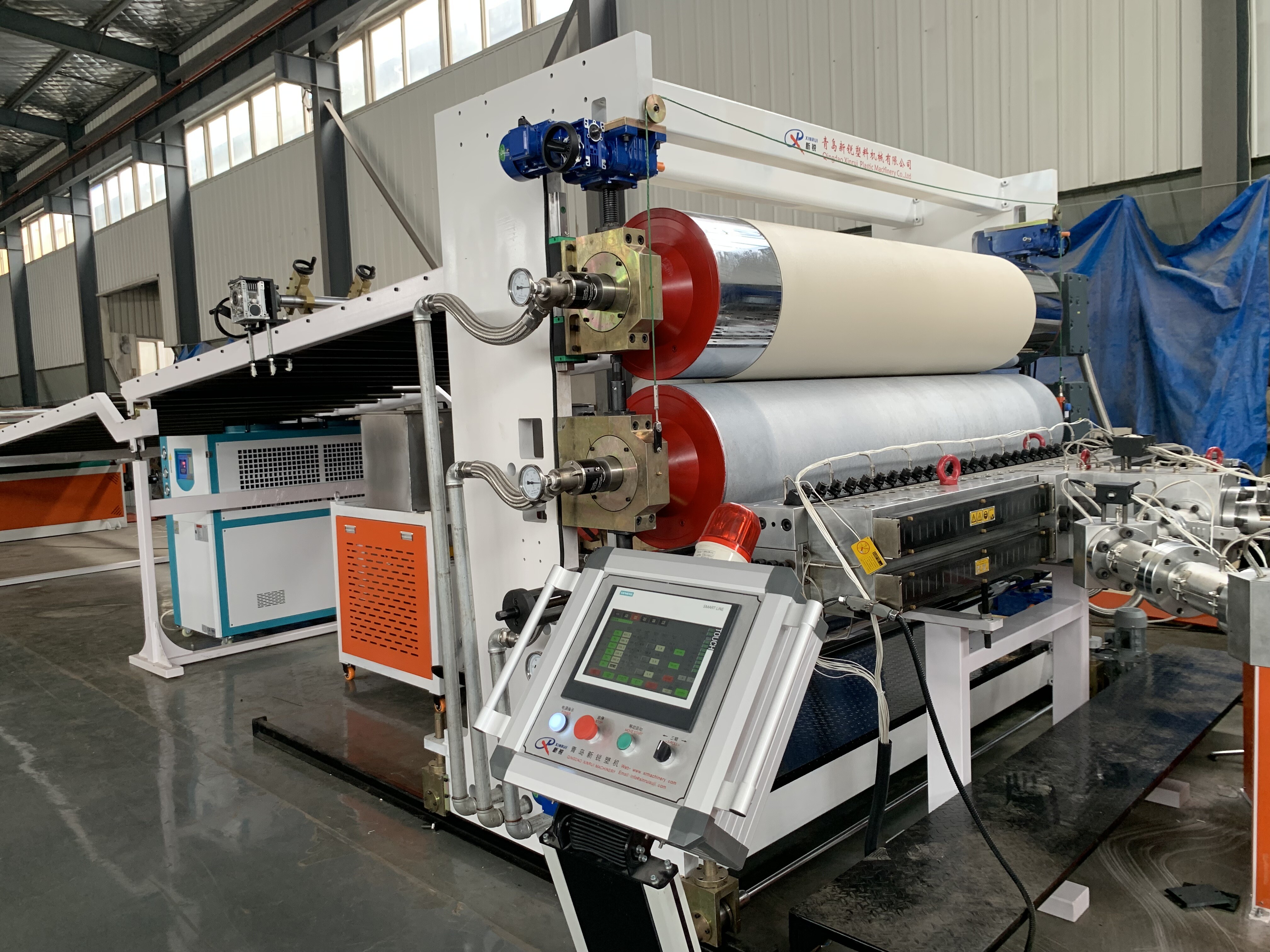 f9b21d8a6a05949775662632eecab93.jpg How Does ABS Sheet Extrusion Machine Drives Market Innovation?