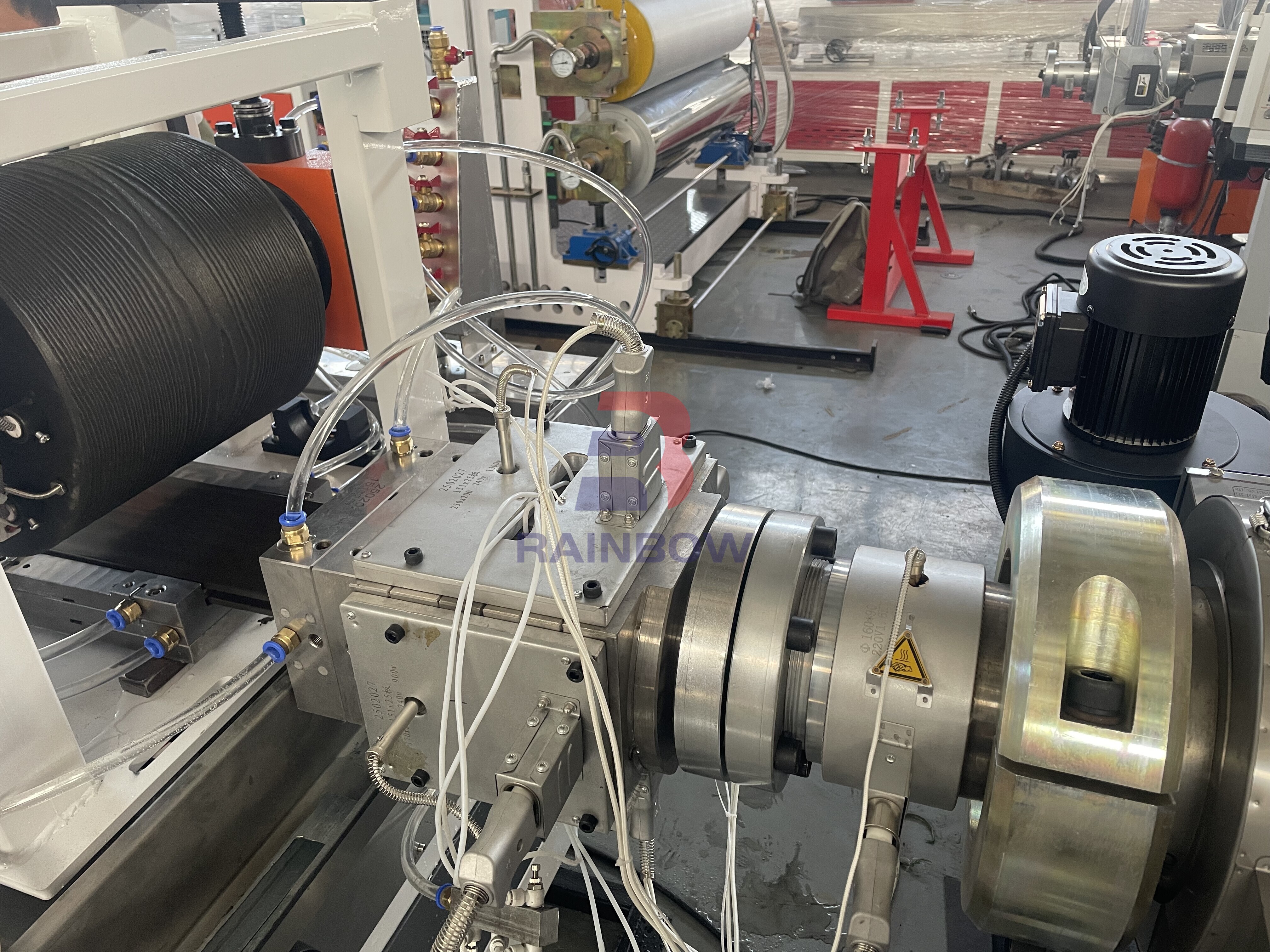 PP PE WPC Floor Decking Making Machine