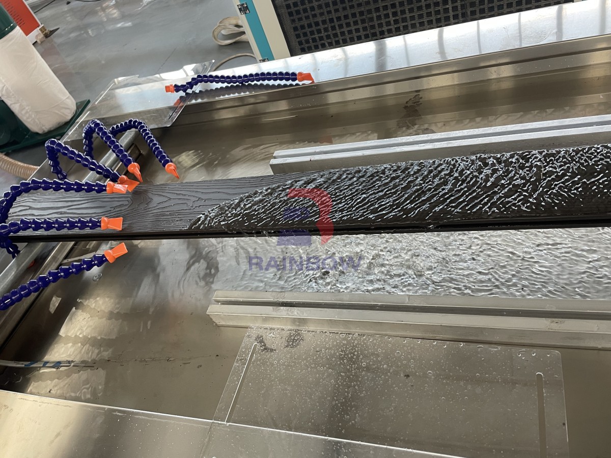 &nbsp;pe wpc decking making machine