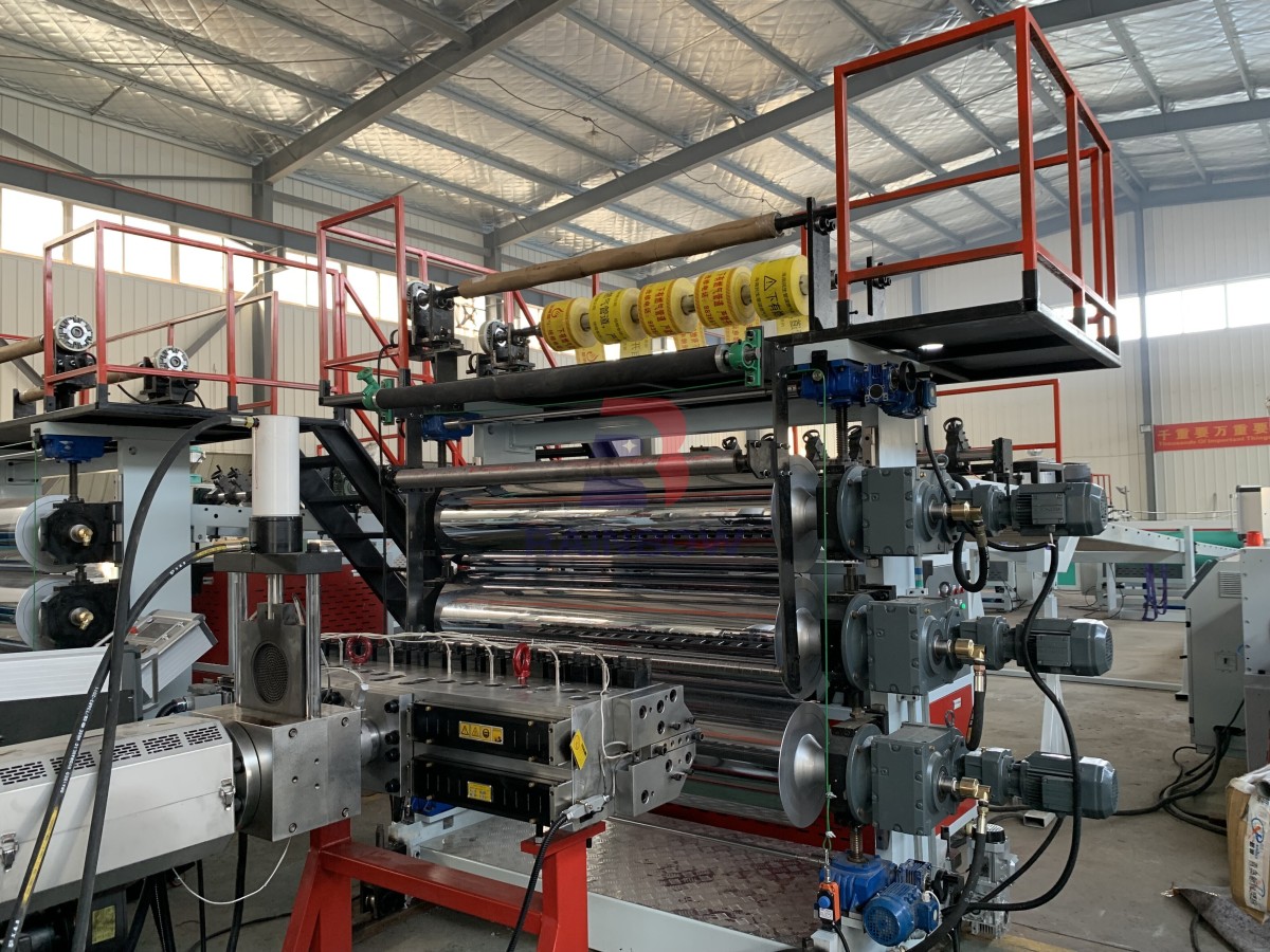 LDPE LLDPE Cable Protection Tile Sheet Making Machine