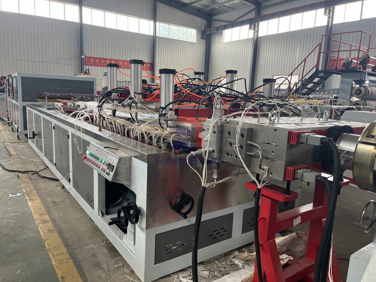 WPC Hollow Door Board Machine