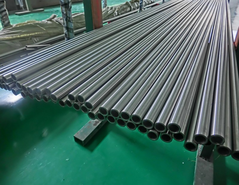 Inconel 725 Pipe UNS N07725 Nickel Alloy Tube Polished Surface