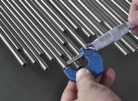 Customized SS Capillary Steel Tubes Bright Surface Annealed Pipes With Super Small Diameter 0.08 - 1.0mm